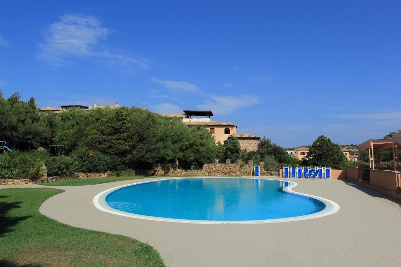 Residence Bouganville Porto Rotondo Exteriör bild