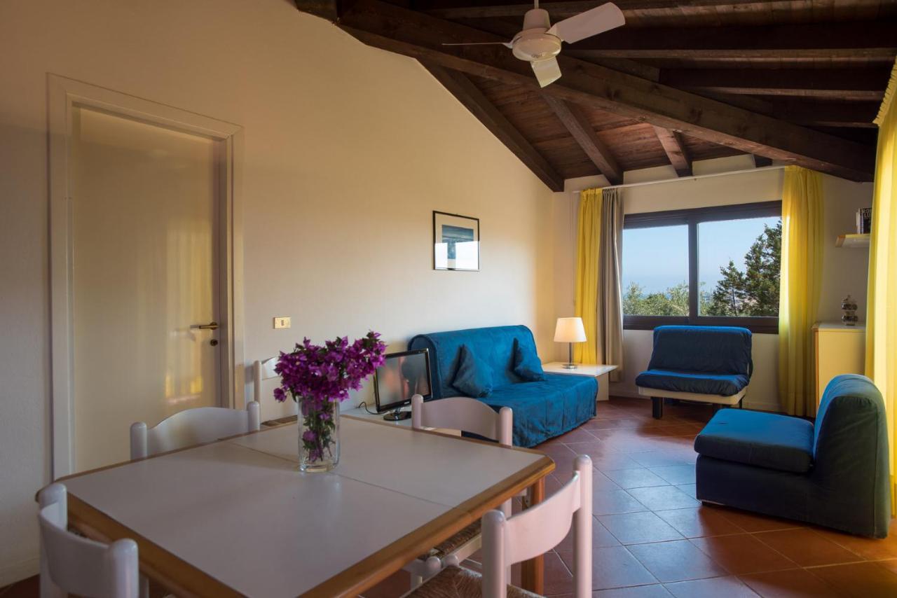 Residence Bouganville Porto Rotondo Exteriör bild