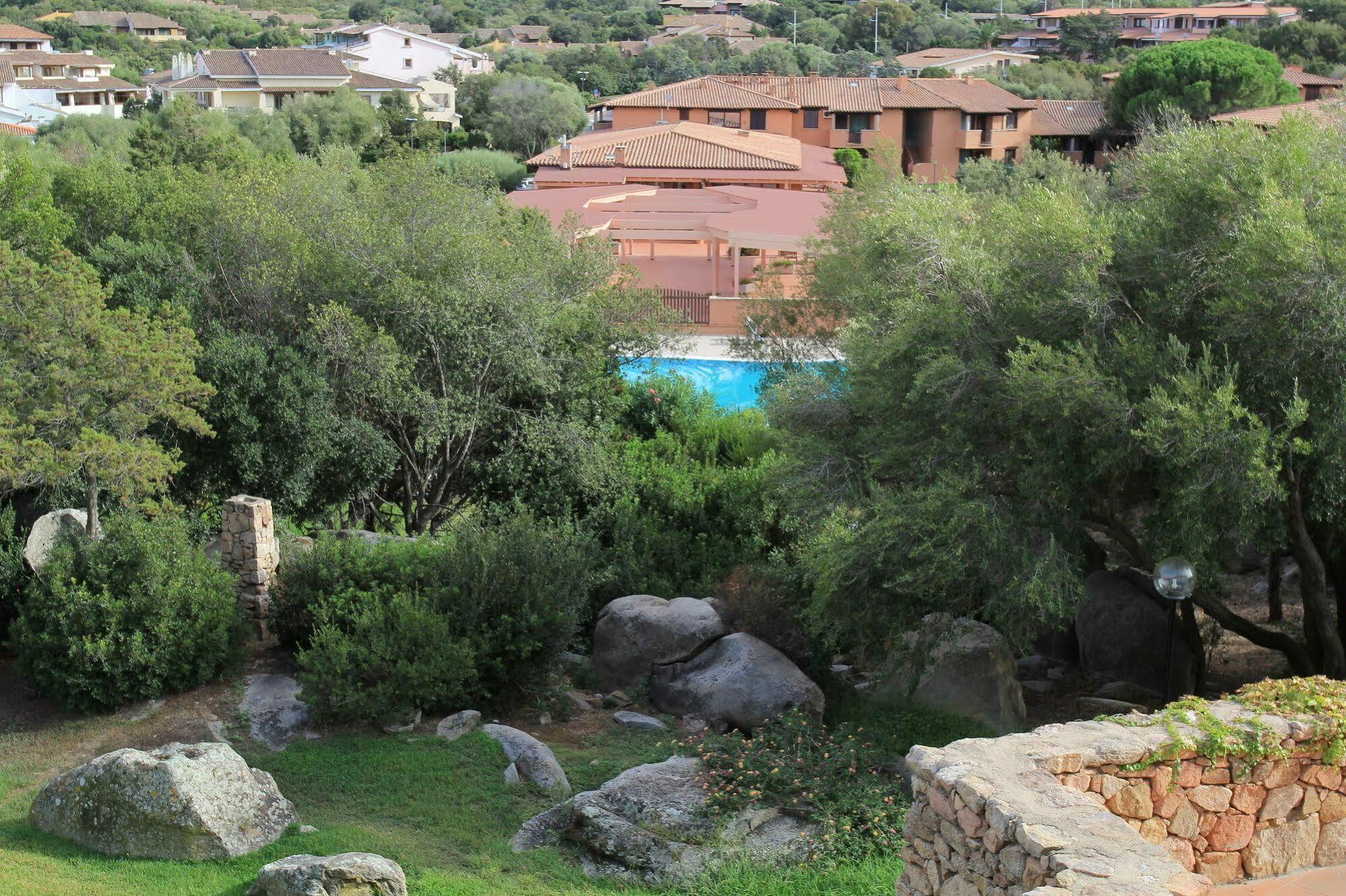 Residence Bouganville Porto Rotondo Exteriör bild